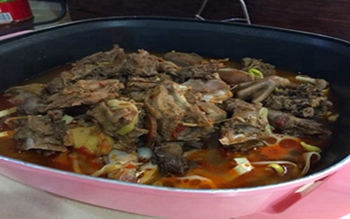 ‘三亿体育’严陵社区组织网格员切实做好防暑降温工作(图1) 三亿体育官网